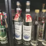 Mezcal destilado con canabis