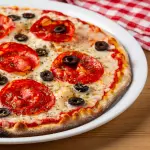 Pizza Média Chourizona