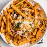 Papas francesas con parmesano&lemon