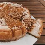 Apple crumble cheesecake
