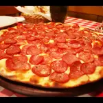 Pizza Gigante 40 cm + Guaraná 1,5l