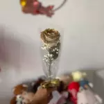 Botão de rosa ouro Velho