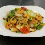 Tallarin con Langostinos y Verduras