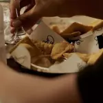 Pasta frita de ricotta con espinaca