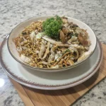 Yakisoba de cogumelos frescos