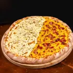 Pizzas salgadas.