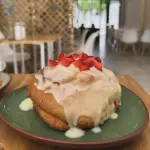 Rol de frutos rojos