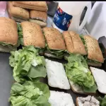 Ave mayo y Lechuga en pan frica