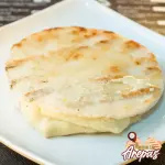 Arepa Con Queso Triple
