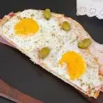 Media Panceta y Huevo fritos