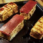 Queijo Coalho na brasa com melaço