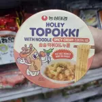 Topokki + fideos crema picante