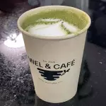Matcha latte caliente
