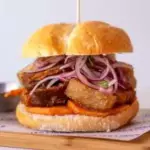 Pan con chicharrón