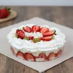 Torta Merengue de Morango Média