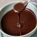 Calda mágica (meio amargo)
