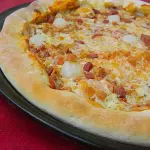 PIZZA FRANGO QUEIJO E BACON