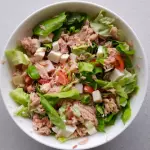 ensalada cesar de atun