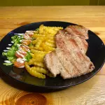 LOMO DE CERDO A LA PARRILLA