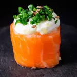 Gunkan Salmão