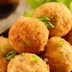 Bolinho de Salmão(6 UND)