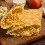 Pastel de Frango com Catupiry
