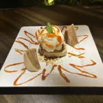 Bolo de Rolo com Sorvete de Tapioca