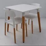 Combo Mesa de 70x70 +2 Sillas Milan