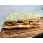 5. PASTRON Y PEPINILLOS