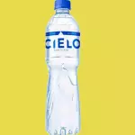 Agua sin gas