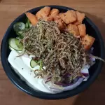 Poke salmão frito 500 gr