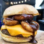 2x burguer onion ring cheddar bbq