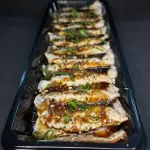 Carpaccio de salmão com tare
