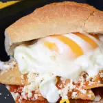 TORTA CHILAQUIL HUEVO