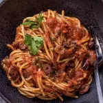Spaghetti a La Puttanesca