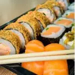 Combo com niguiri 12 peças