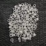 Porta dijes plateados pequeños