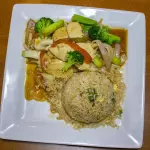 M-8 Pollo con verduras y Chaufa