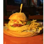 OCKTOBER BURGUER + FRITAS