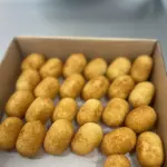 25un Croquete Calabresa e Queijo