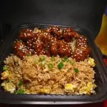 ARROZ CHAUFA CON POLLO BBQ