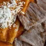 ENTOMATADAS CON TASAJO