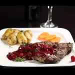 Lomito en Salsa de Mora