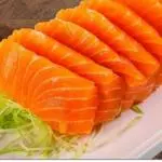 SASHIMI SALMÃO 4UN
