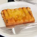 Tostado com queijo e requeijão