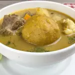 Sopa de Bolas de Verde