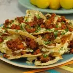 Nachos con longaniza