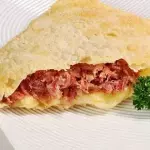 Pastel Calabresa