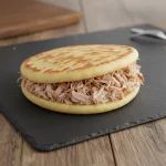 Arepa con Pollo