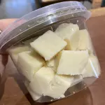 Doce de leite pedaços com coco